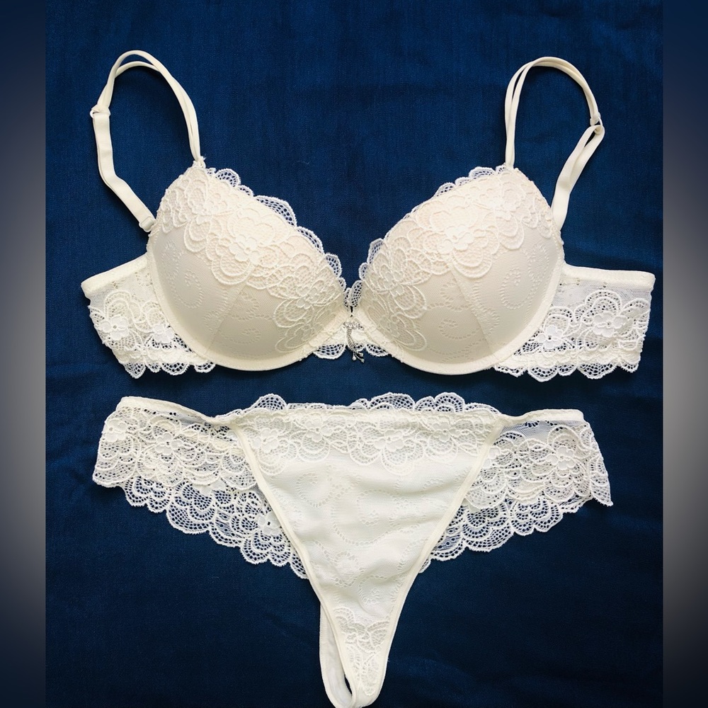 Very Sexy Lingerie Women's Set